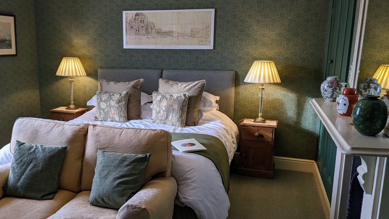 Photo of Others in Newtown