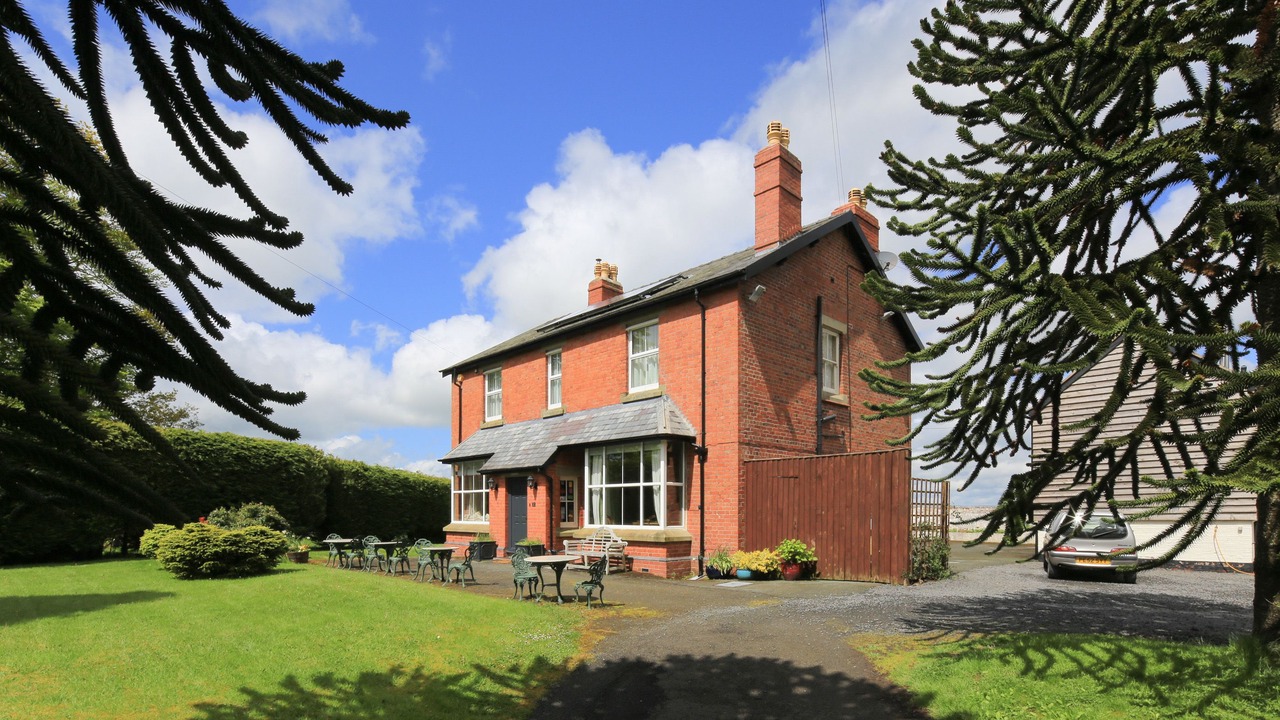 Photo of Outdoor in Newtown