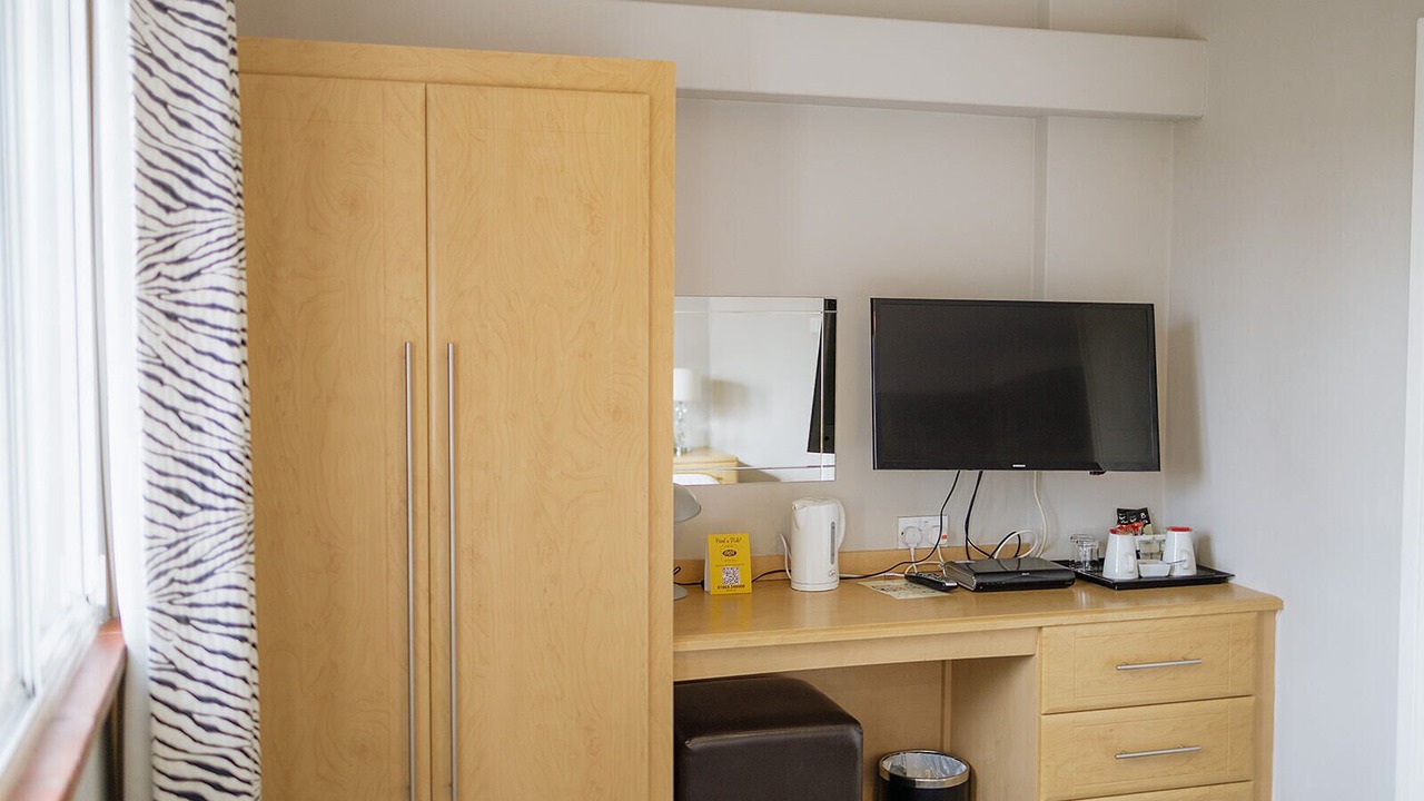 Photo of Bedroom in Headington