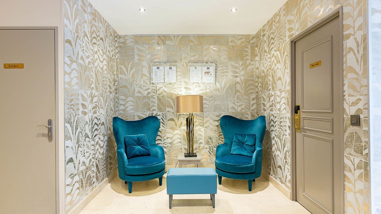 Photo of Others in Antony