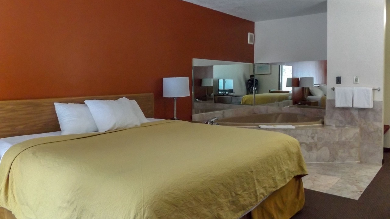 Photo of Bedroom in Manistee