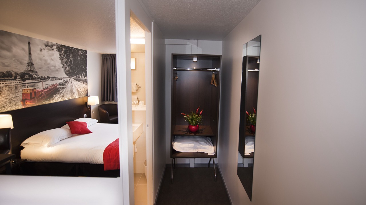 Photo of Bedroom in Plaisir