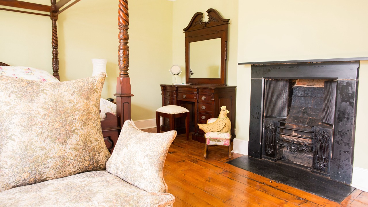 Photo of Others in Broadwas