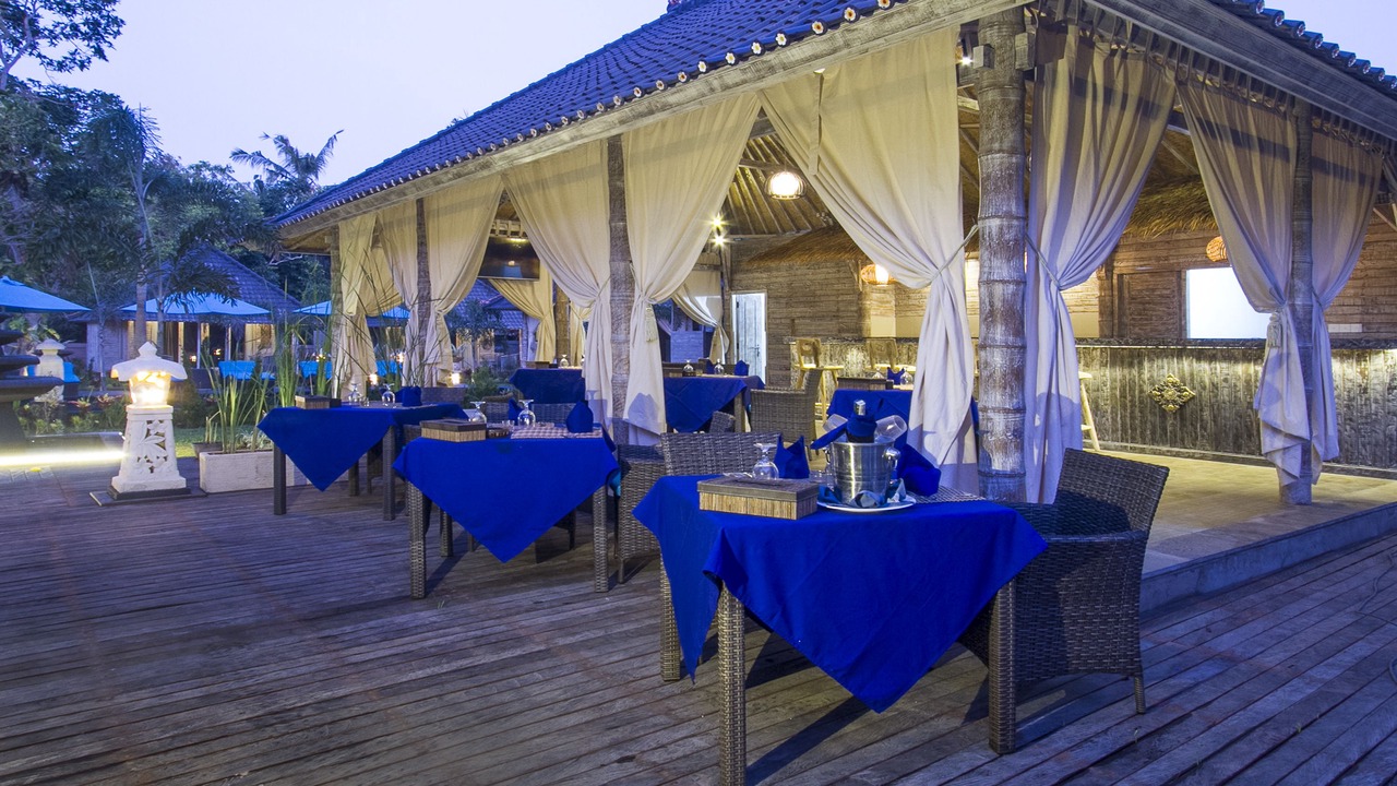 Photo of Others in Mushroom Bay