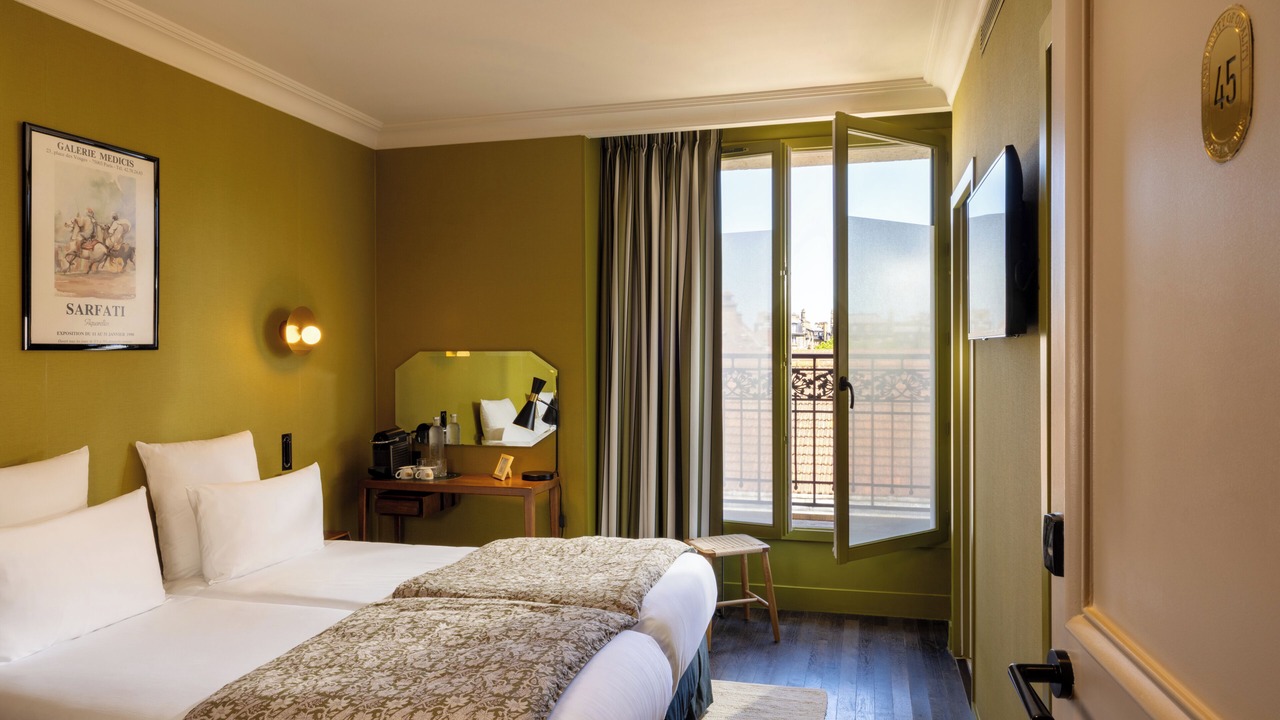 Photo of Bedroom in 13th Arrondissement