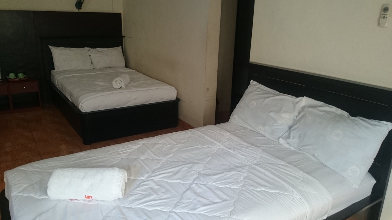 Photo of Bedroom in Kartika Plaza