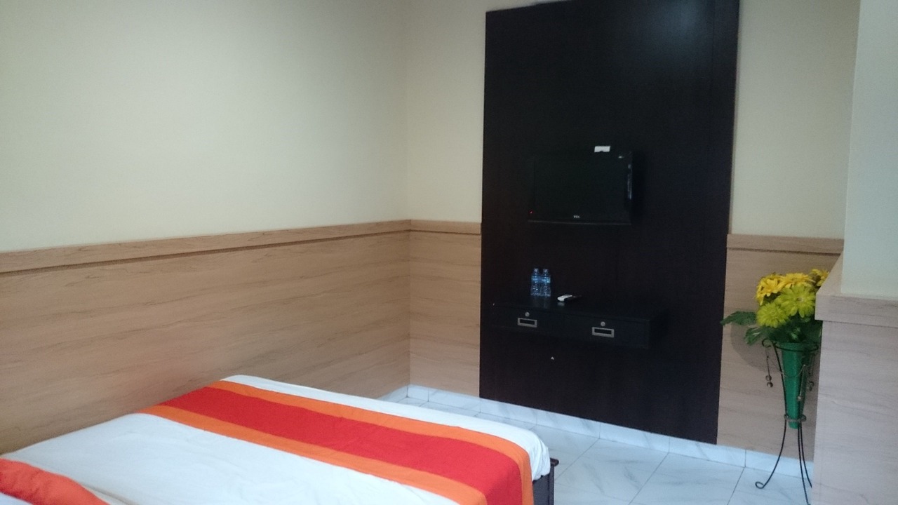 Photo of Bedroom in Kartika Plaza