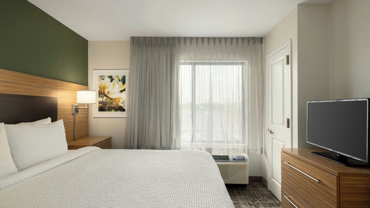 Photo of Bedroom in Alexandria