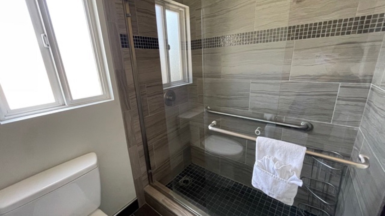 Photo of Bathroom in East Manhattan Beach