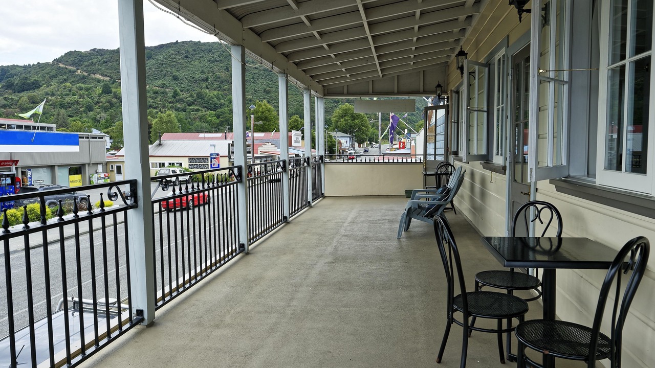 Photo of Patio Balcony in Reefton