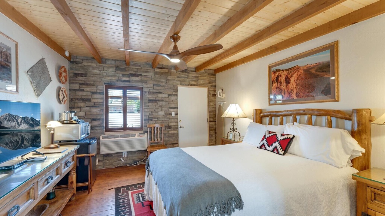 Photo of Bedroom in Blanding