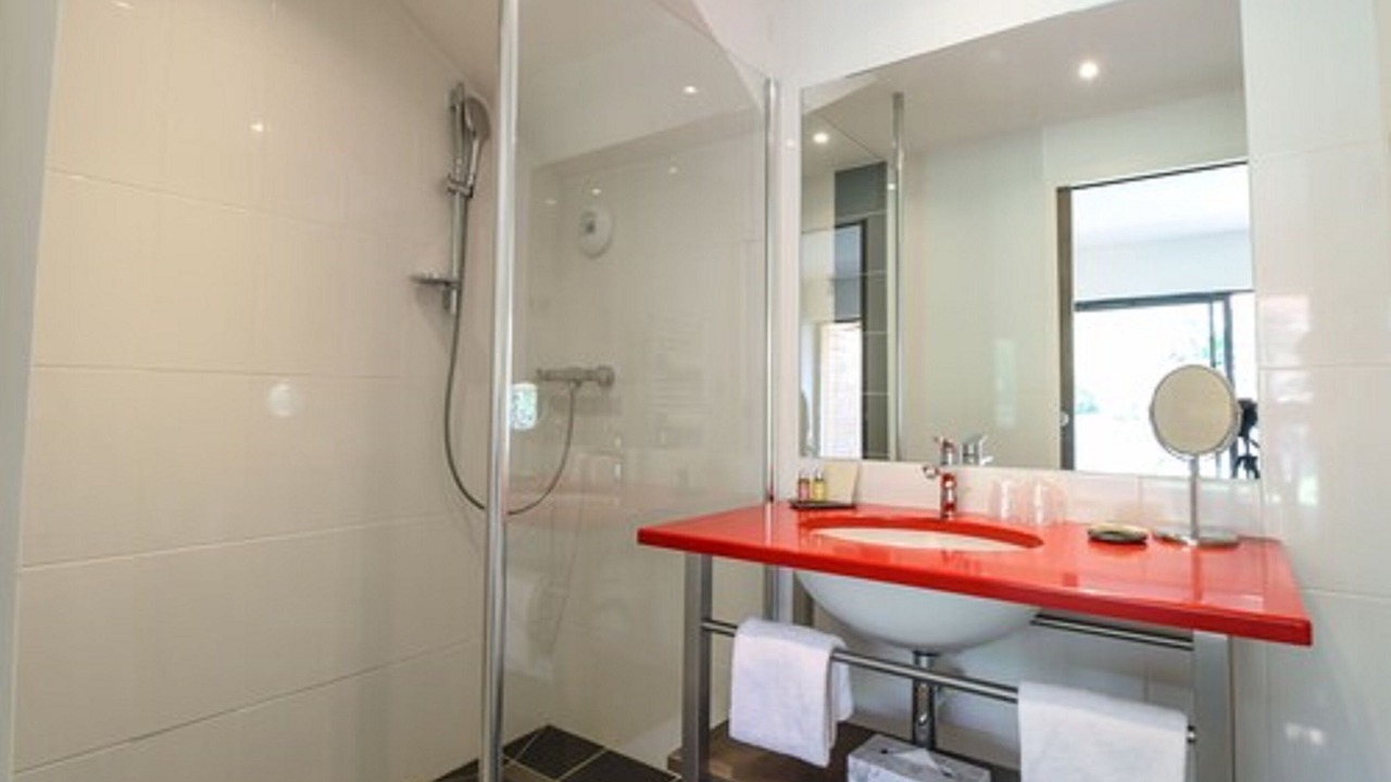 Photo of Bathroom in Juigne-sur-Loire