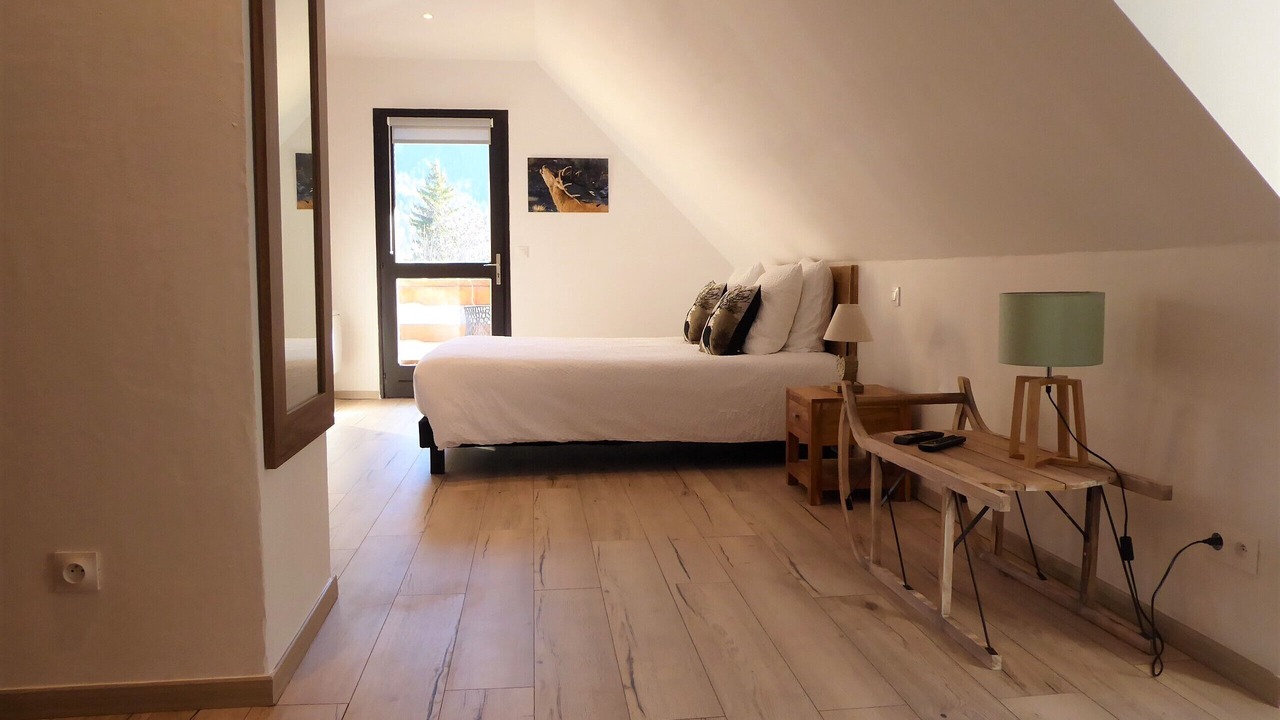 Photo of Bedroom in Villars-Colmars