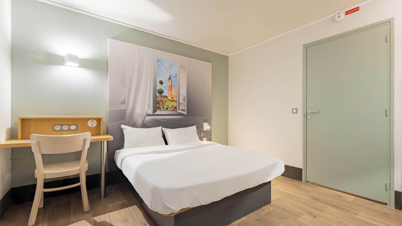 Photo of Bedroom in Calais Frethun