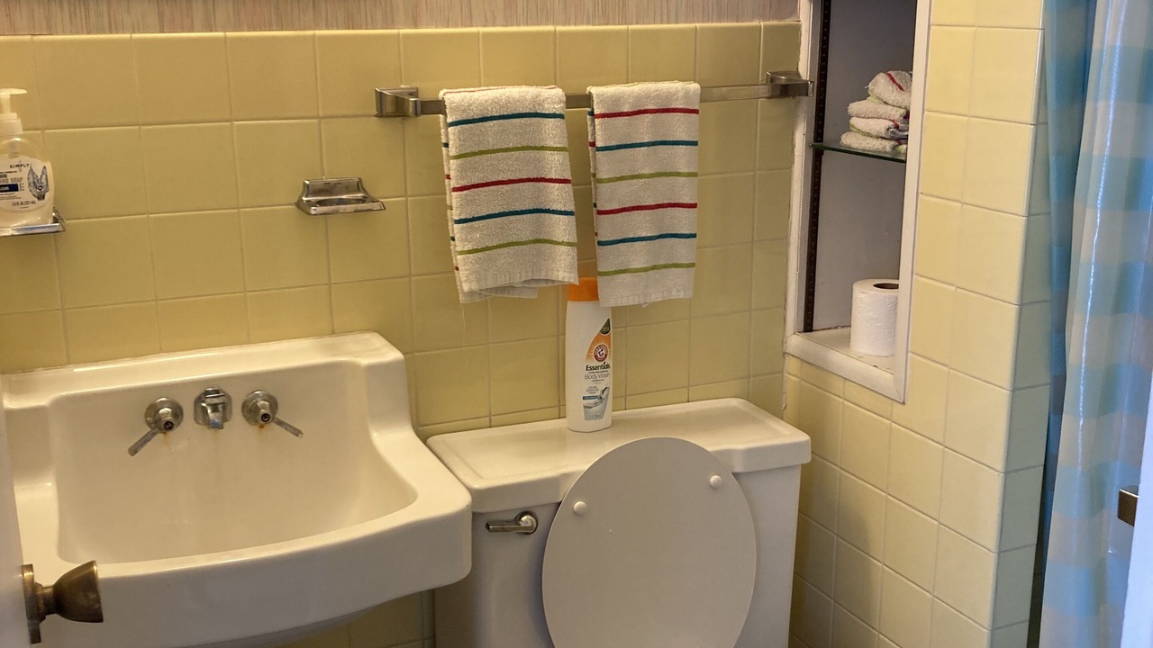 Photo of Bathroom in Gaylord