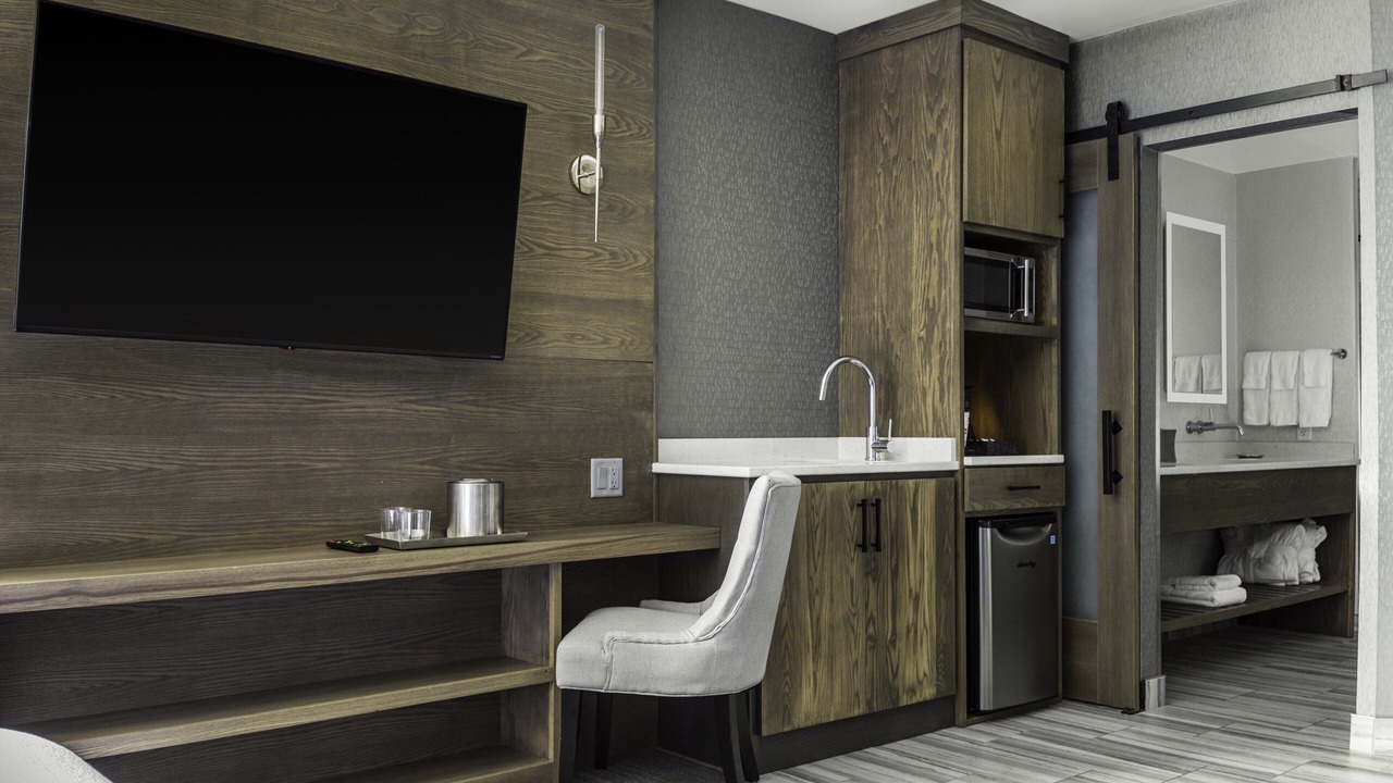 Photo of Bedroom in Downtown Niagara Falls