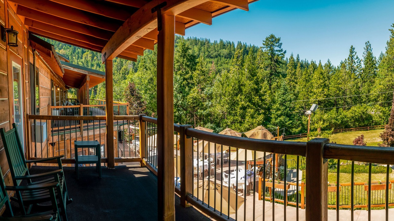 Photo of Outdoor in Ashland