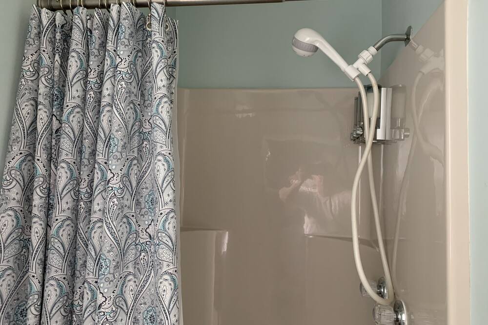 Photo of Bathroom in Hanover
