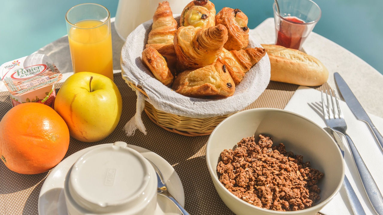 Photo of Bedroom in Nissan-lez-Enserune