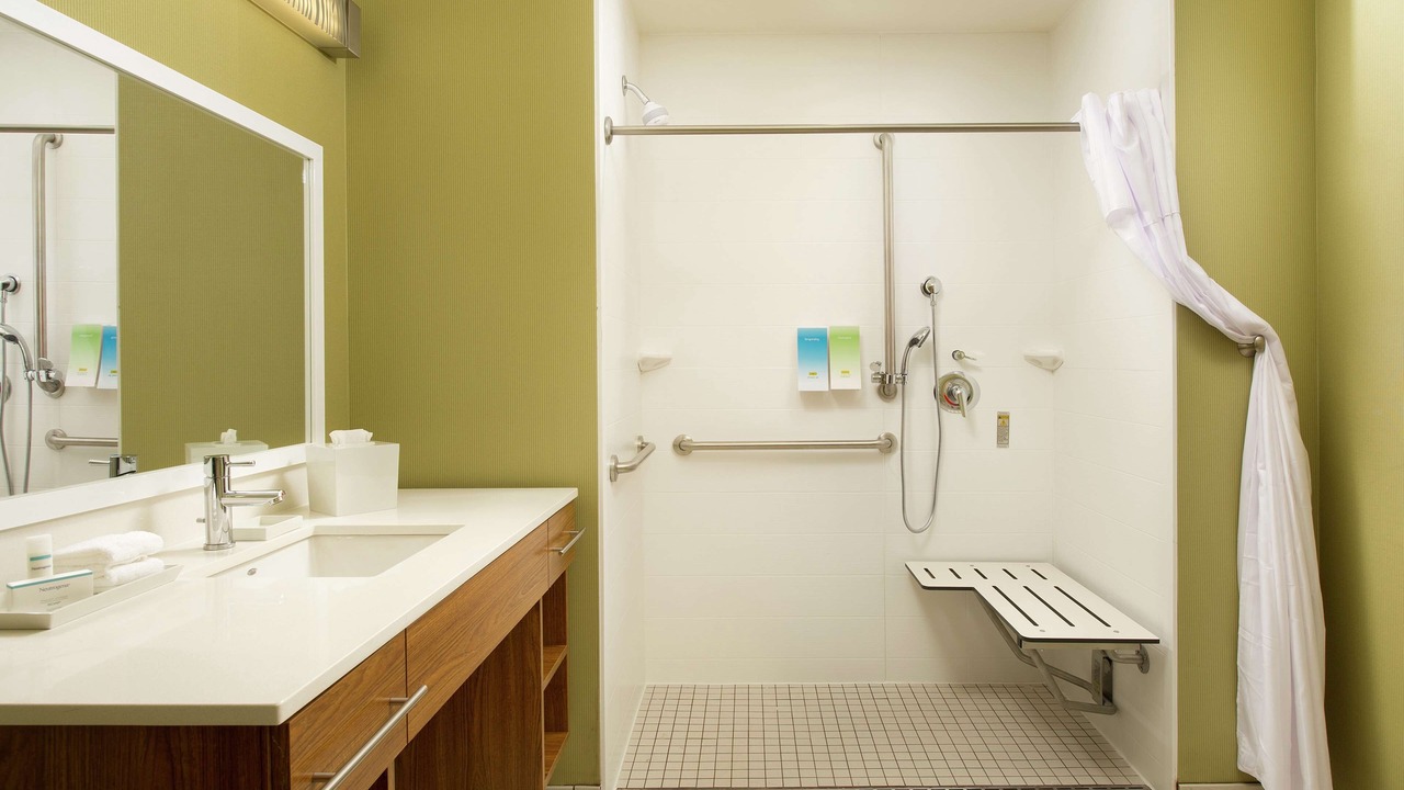 Photo of Bathroom in Lyndon