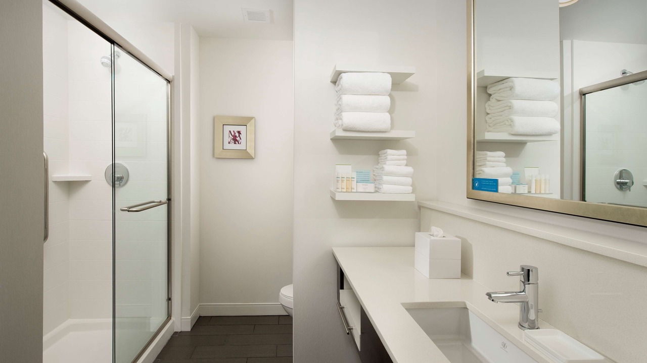 Photo of Bathroom in Lyndon