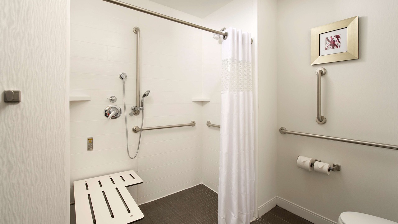 Photo of Bathroom in Lyndon