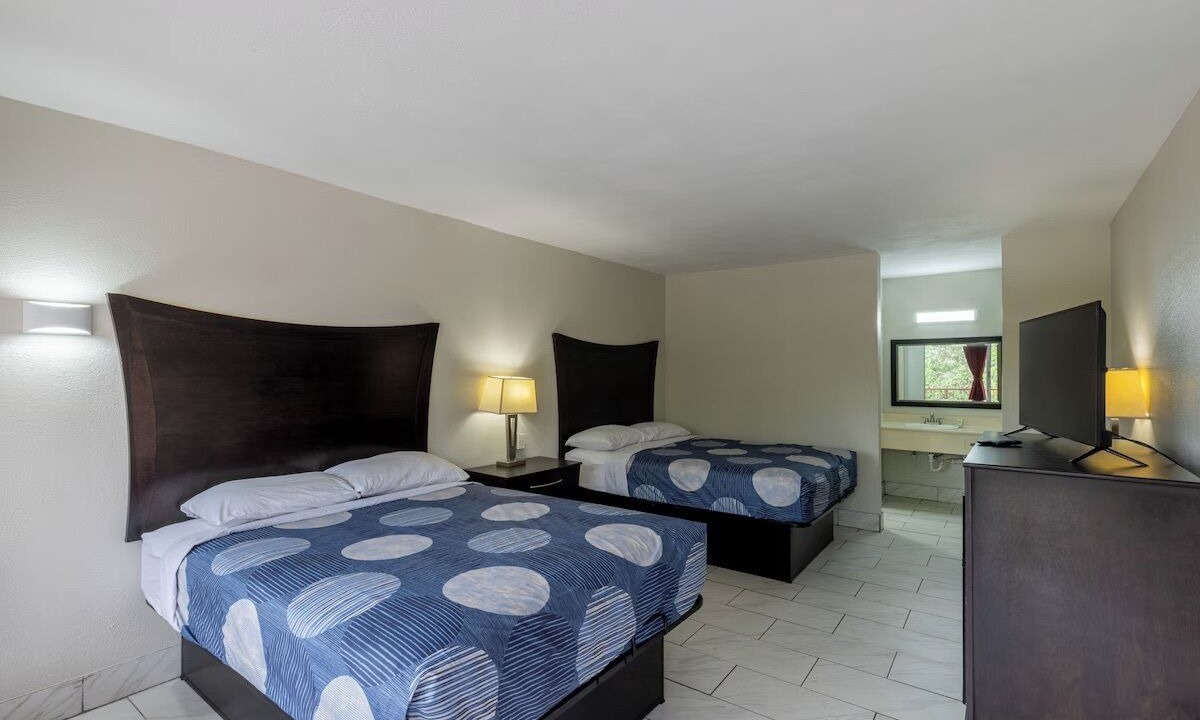 Photo of Bedroom in Beeville