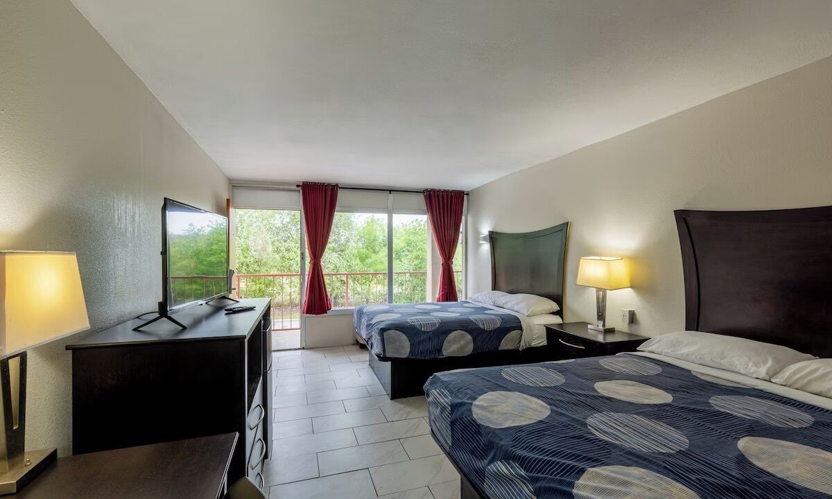 Photo of Bedroom in Beeville