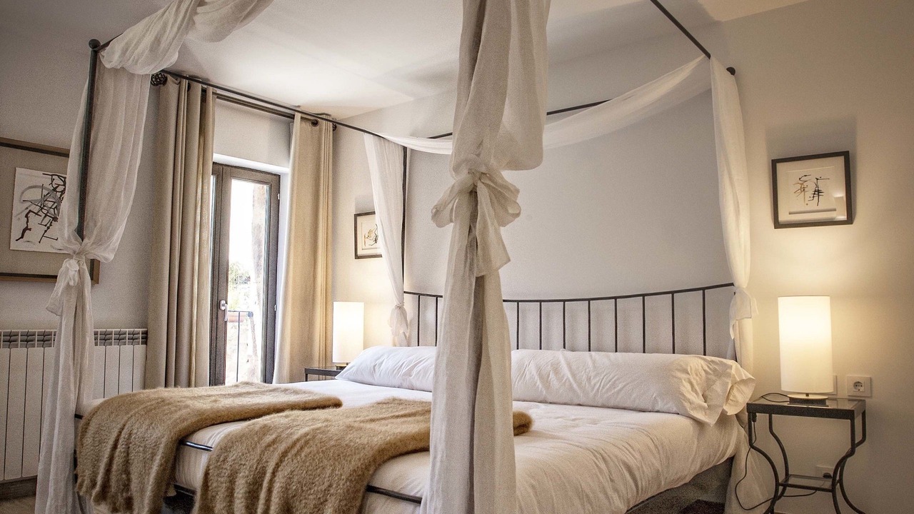 Photo of Bedroom in Valganon