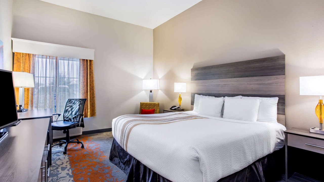 Photo of Bedroom in Andrews