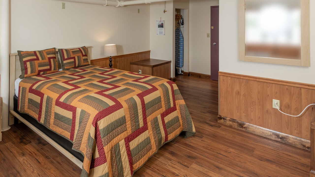 Photo of Bedroom in Lunenburg