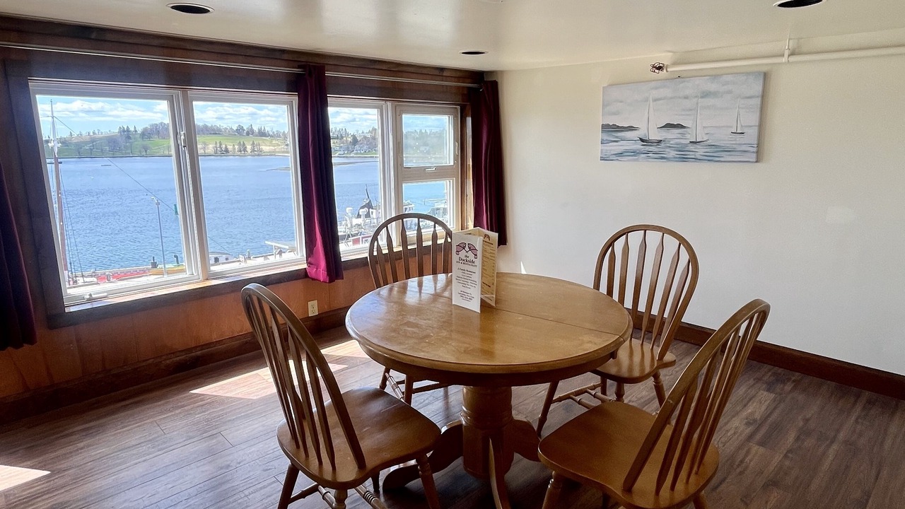 Photo of Livingroom in Lunenburg