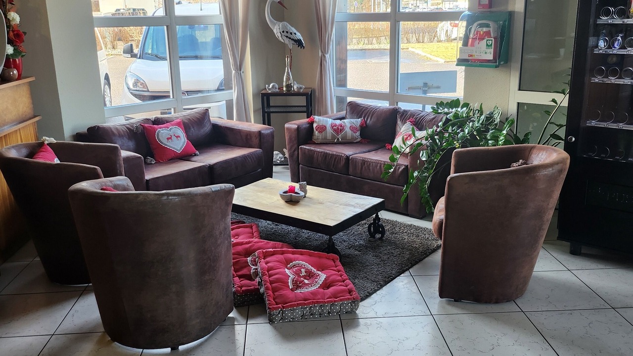 Photo of Others in Seltz