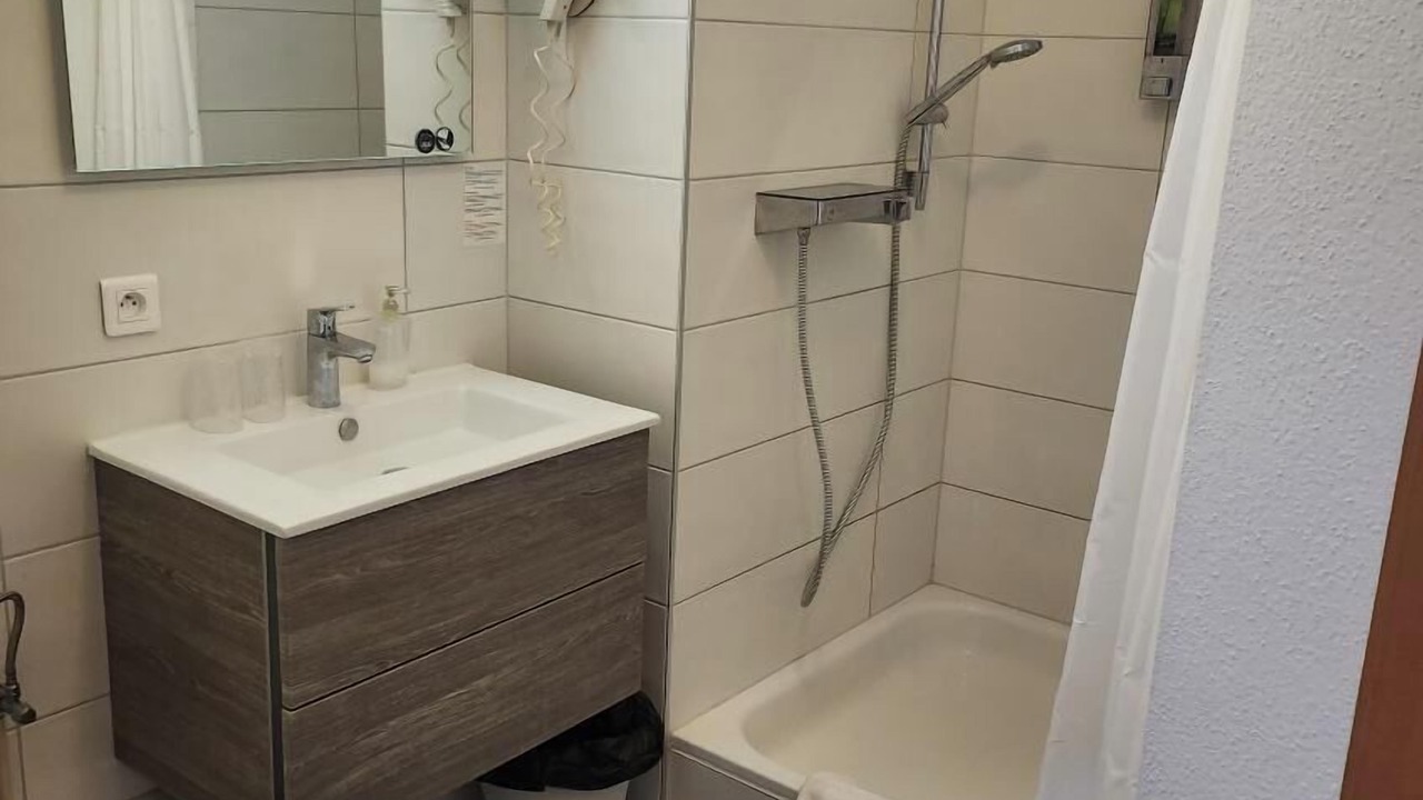 Photo of Others in Seltz