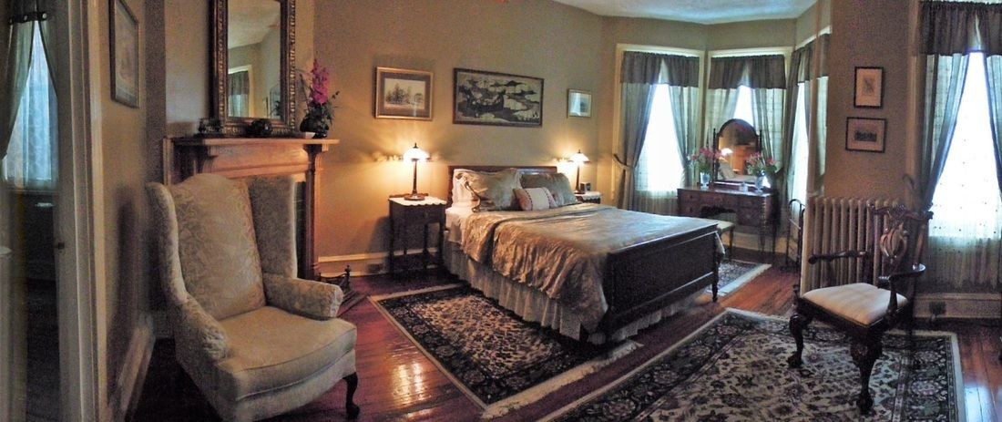 Photo of Livingroom in Downtown Baltimore