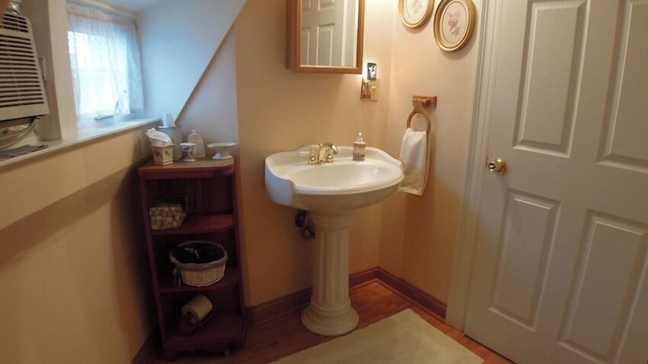 Photo of Bathroom in Downtown Baltimore
