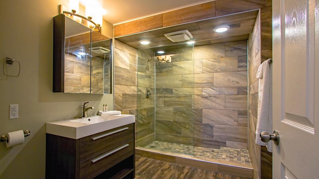 Photo of Bathroom in Red Lake