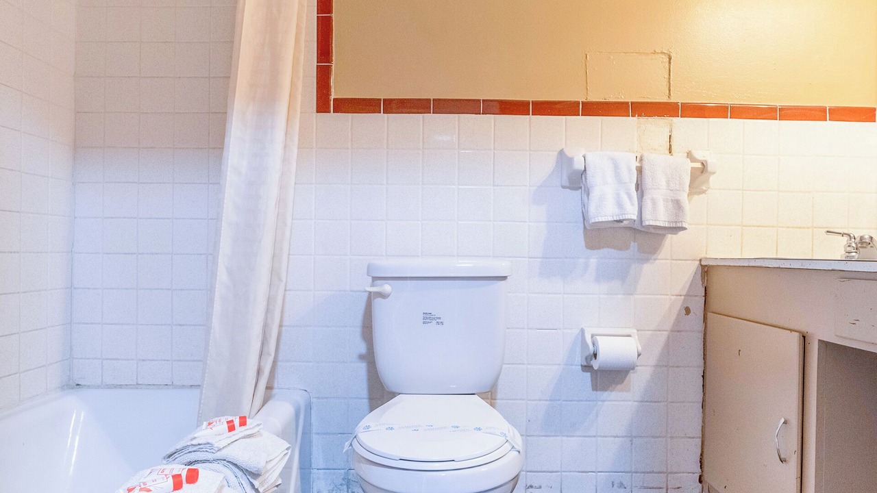 Photo of Bathroom in Beeville