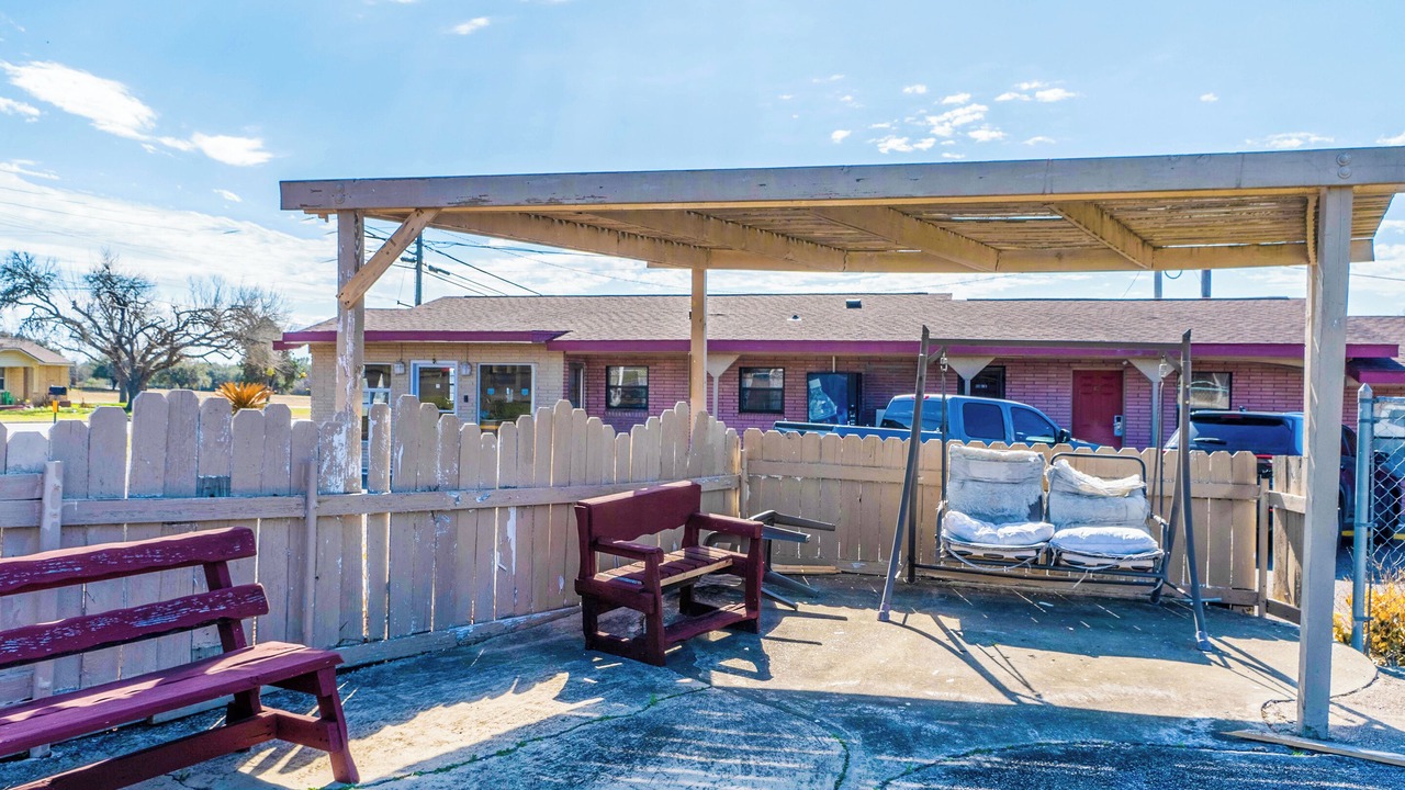 Photo of Outdoor in Beeville