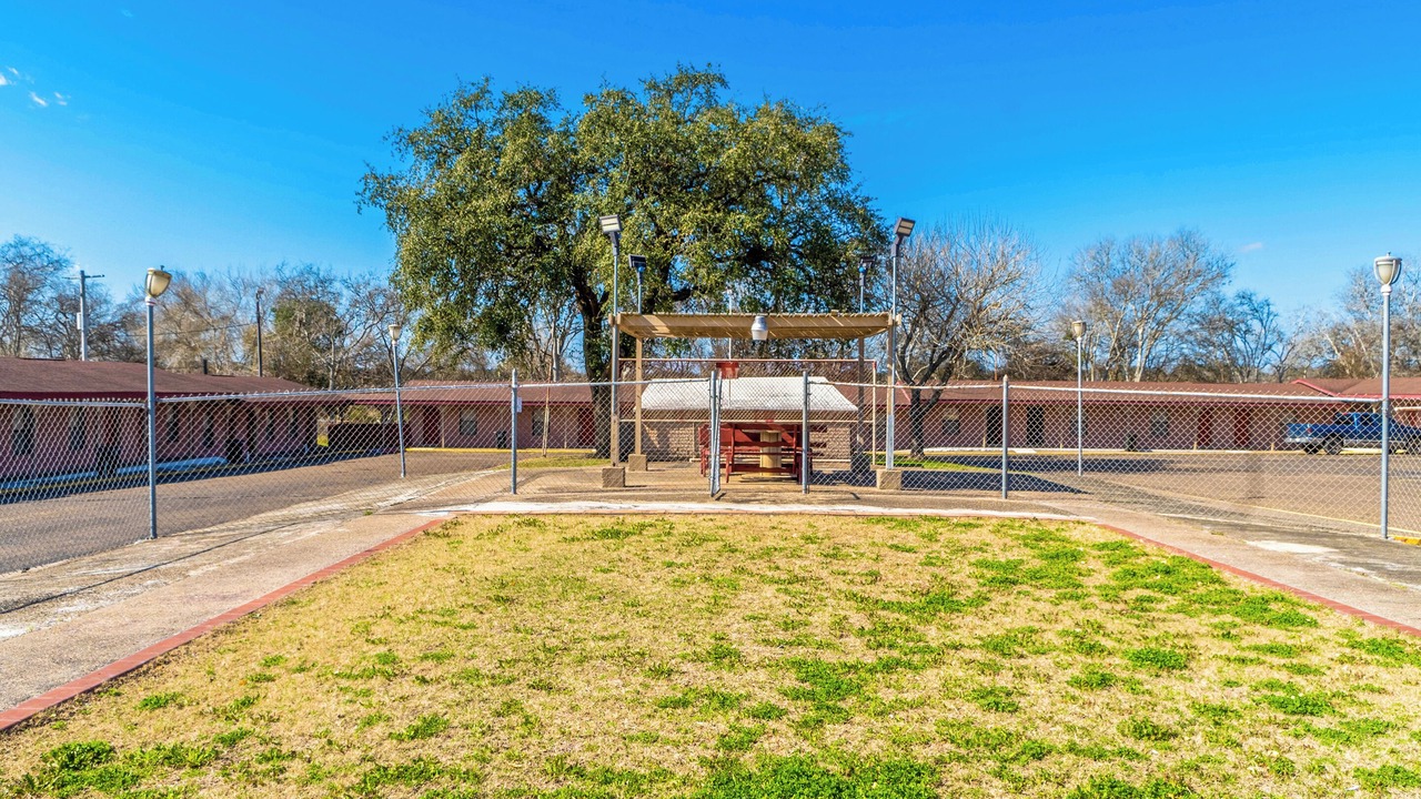 Photo of Outdoor in Beeville