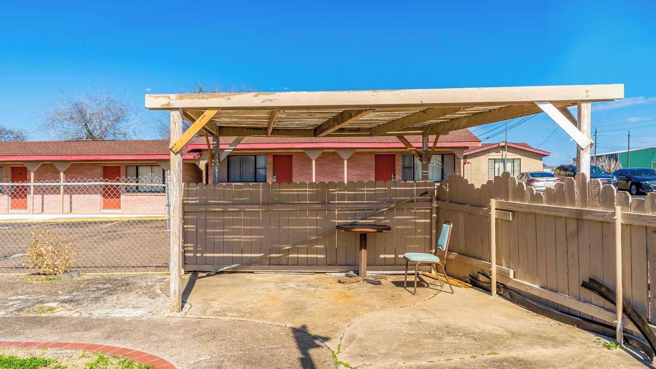 Photo of Outdoor in Beeville