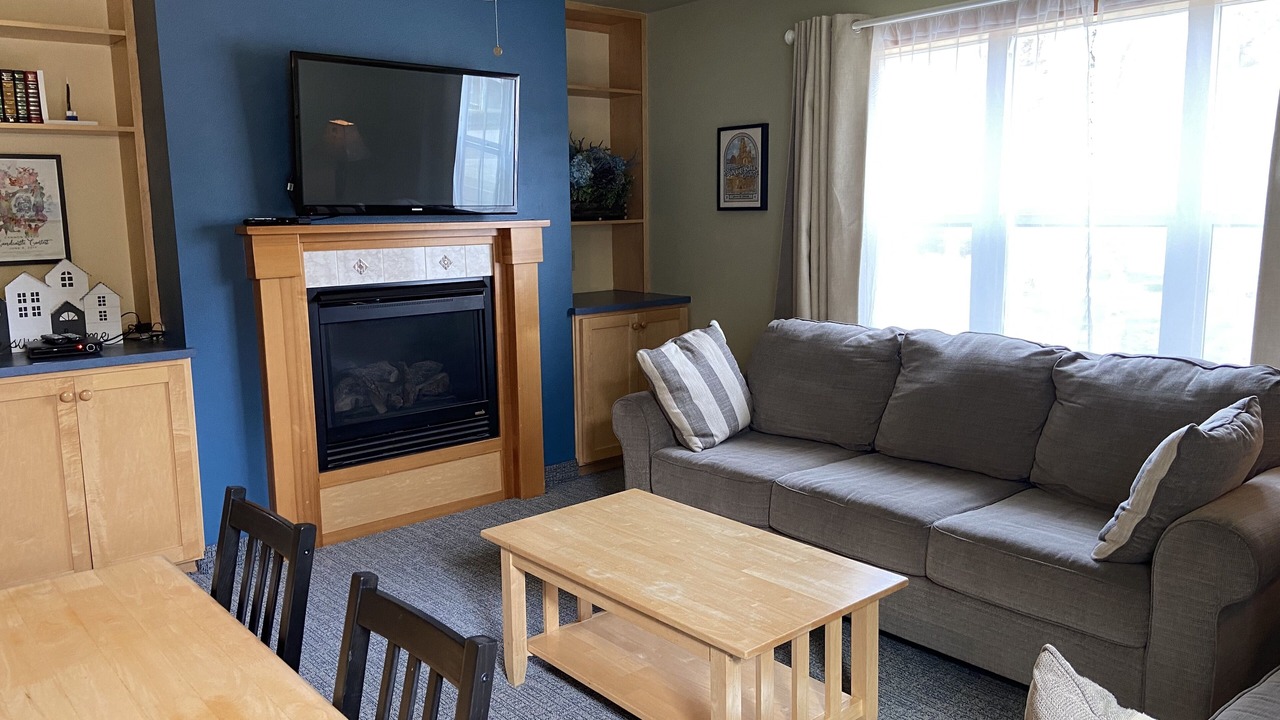 Photo of Livingroom in Downtown Cannon Beach