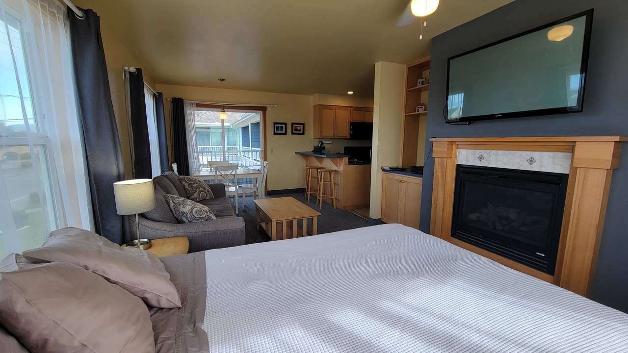 Photo of Livingroom in Downtown Cannon Beach