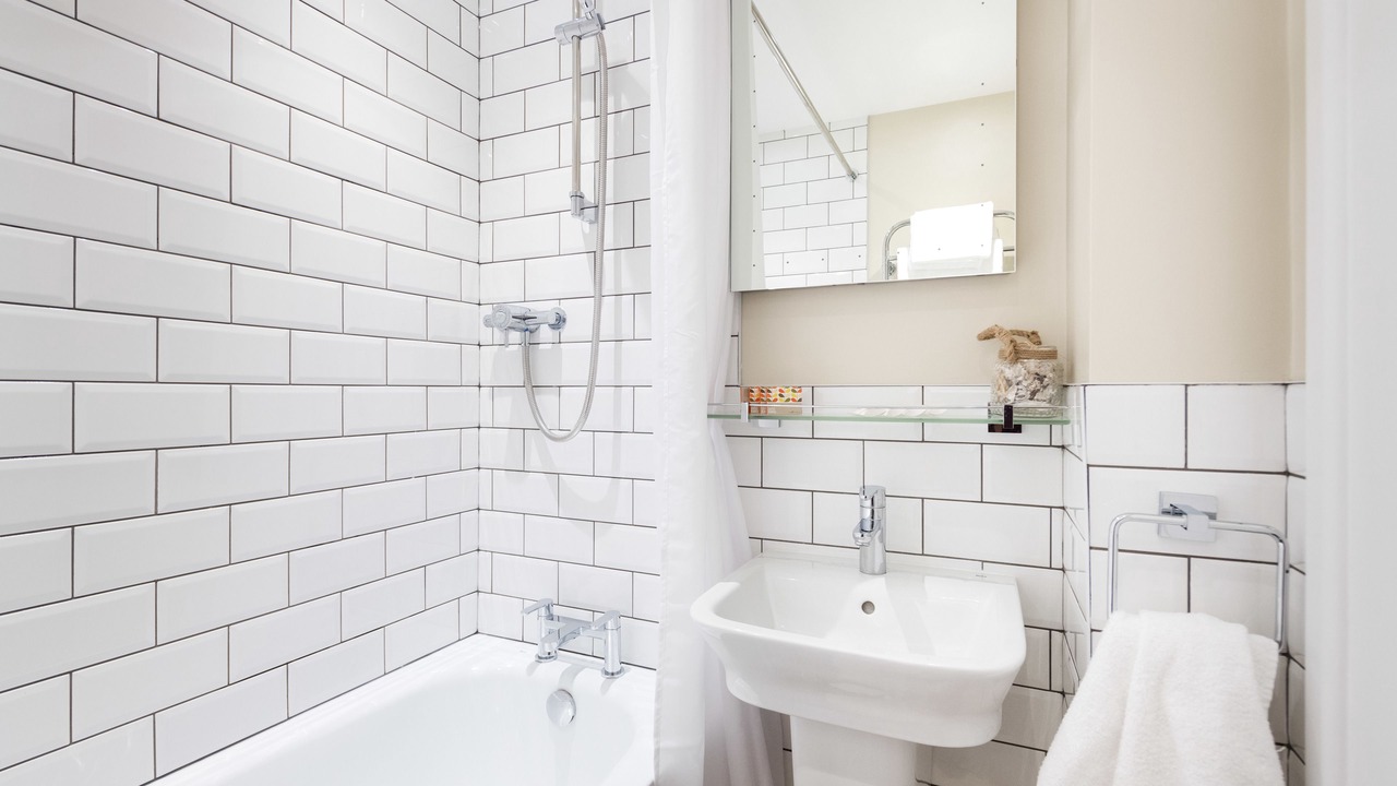 Photo of Bathroom in Mousehole