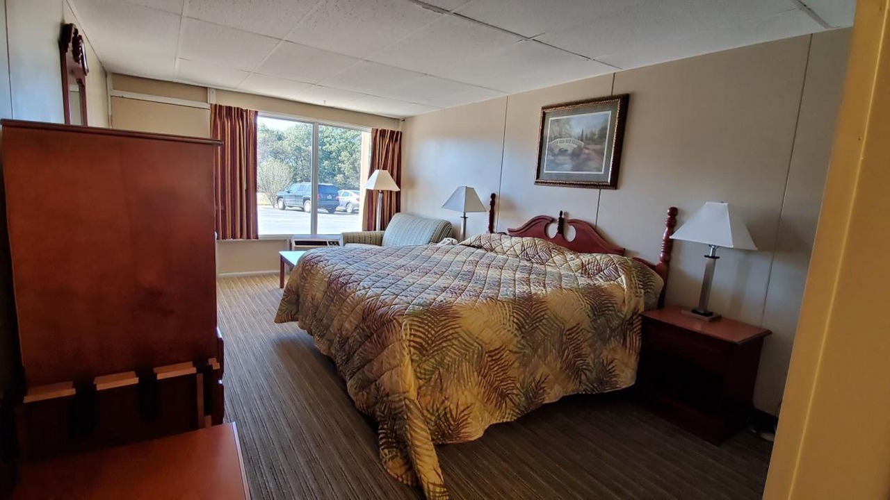 Photo of Bedroom in Rogersville