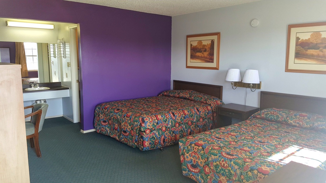 Photo of Bedroom in Checotah