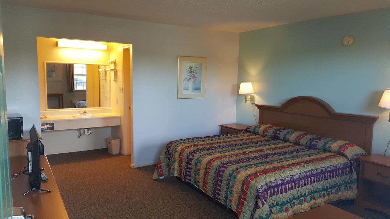 Photo of Bedroom in Checotah