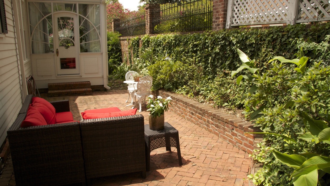 Photo of Patio Balcony in Natchez