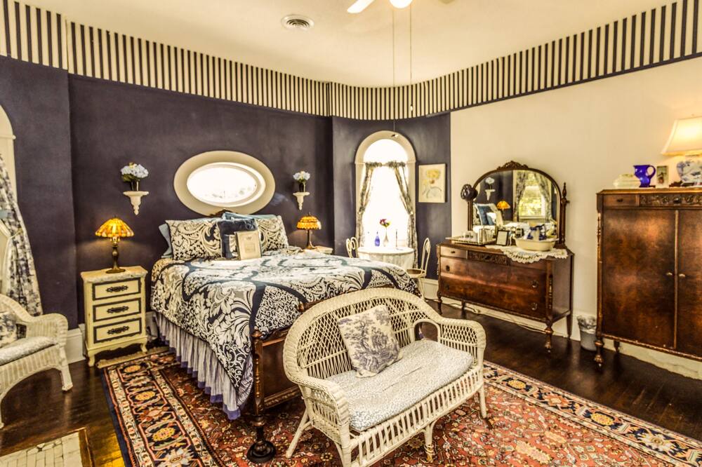 Photo of Bedroom in Toccoa