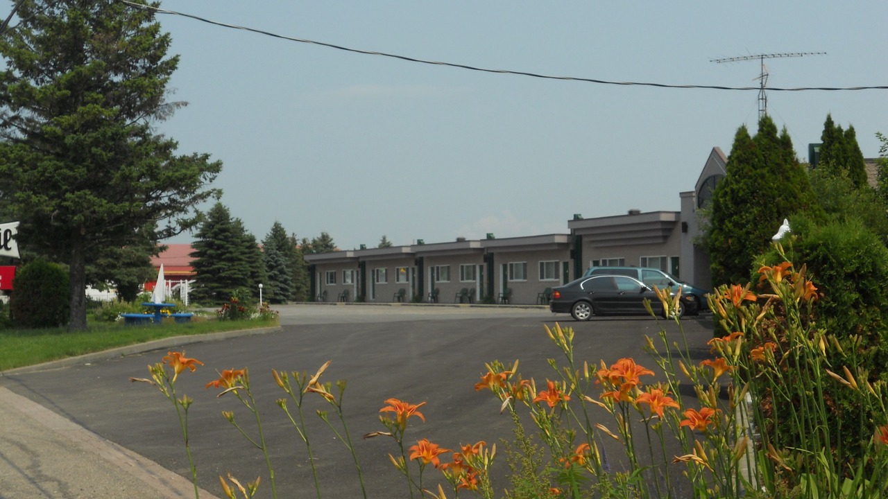 Photo of Outdoor in Louiseville